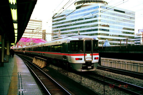 JR有樂町_373系_C01.jpg