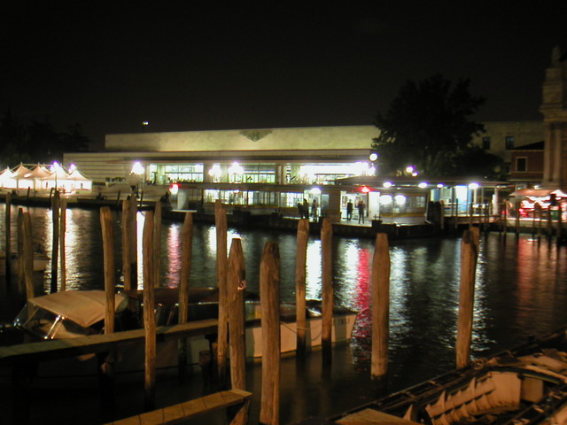 威尼斯_02022N-FS Station.jpg
