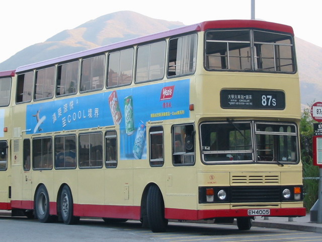 S3BL381_87S_02a.jpg