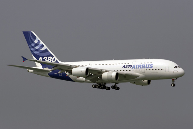AirbusA388F-WXXL002CLK07L01XSS.jpg
