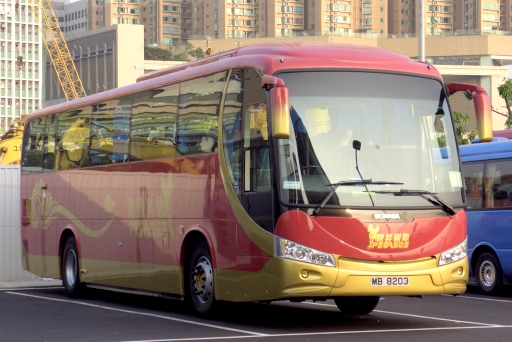 MB8203.jpg