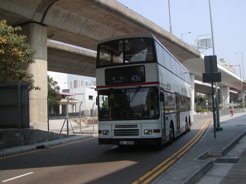 k_av105_1.jpg