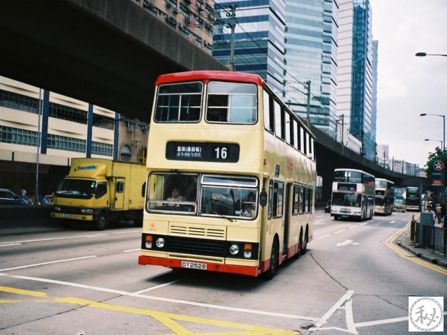 16-DY2528.jpg