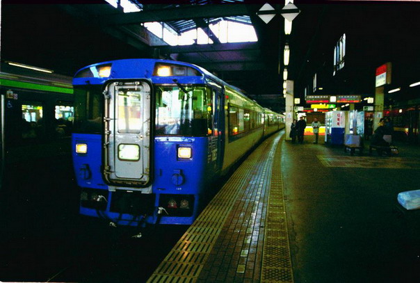 JR札榥_Kiha183_N01.jpg