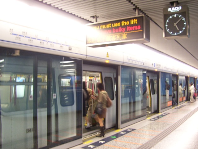 B443-04.JPG
