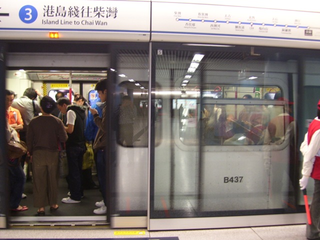 B437-01.JPG