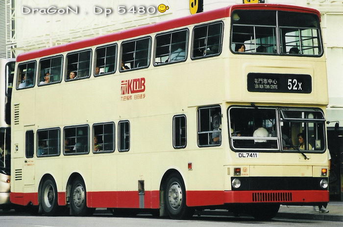 DL7411@52x.jpg