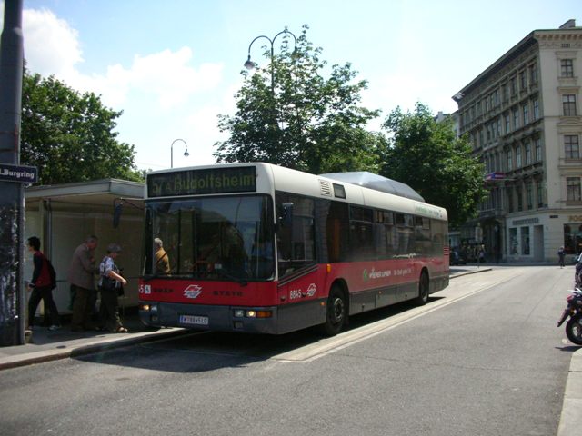 1 Wien bus.JPG
