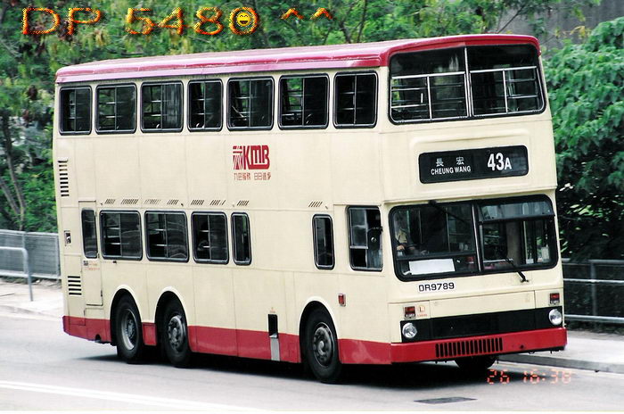 DR9789.jpg