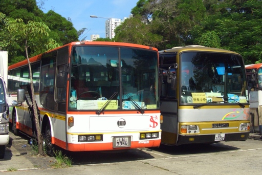 DL3332.jpg