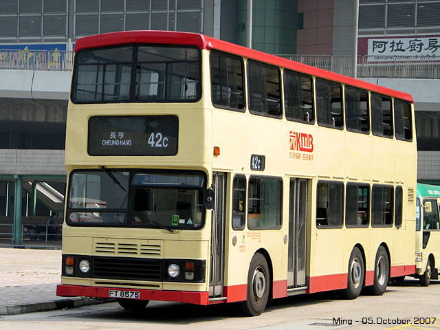 kmb_s3bl427_42c_071005.jpg