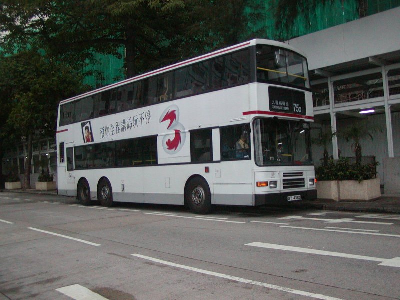 k_av152_2.jpg