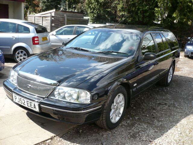 Ford Falcon SW with Fairlane Front2.jpg