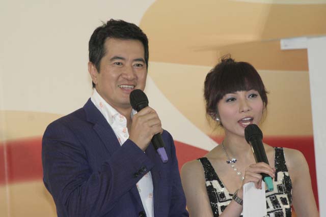 鄧梓峰、朱凱婷.jpg