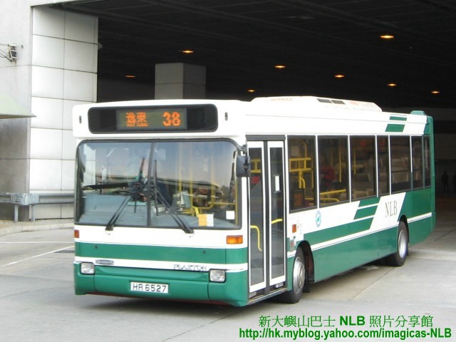 DN1-HR6527_38.jpg