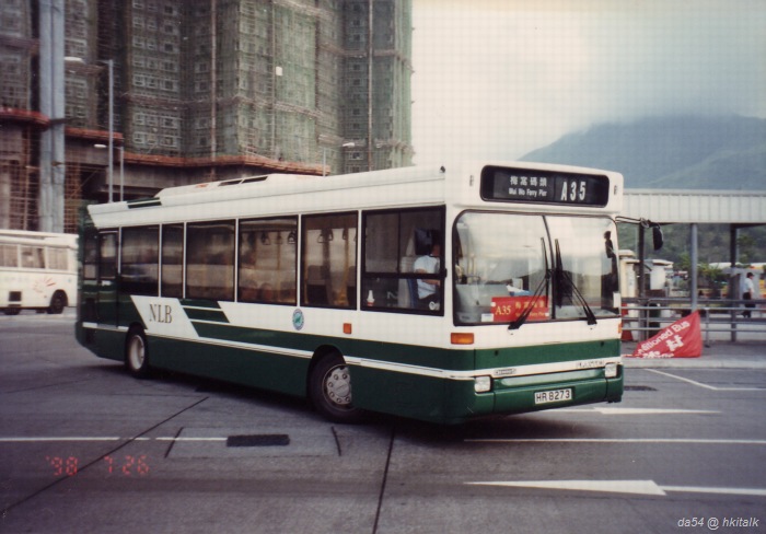 a35_HR8273_b.jpg