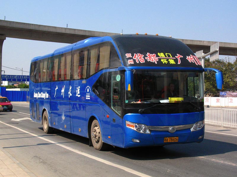 ZK6127H(粤A78606).JPG