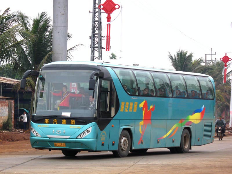 JNP6120L(粤GJ1570).JPG