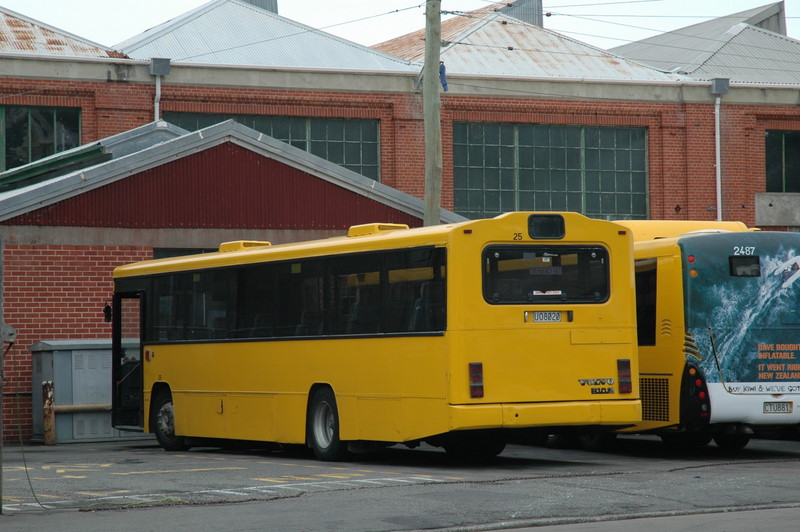 GOWellington-xHKB10M.jpg
