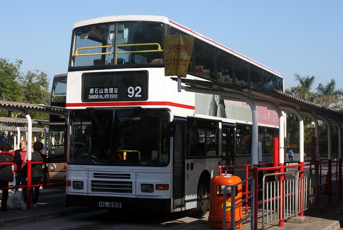 kmb92-HL659.jpg