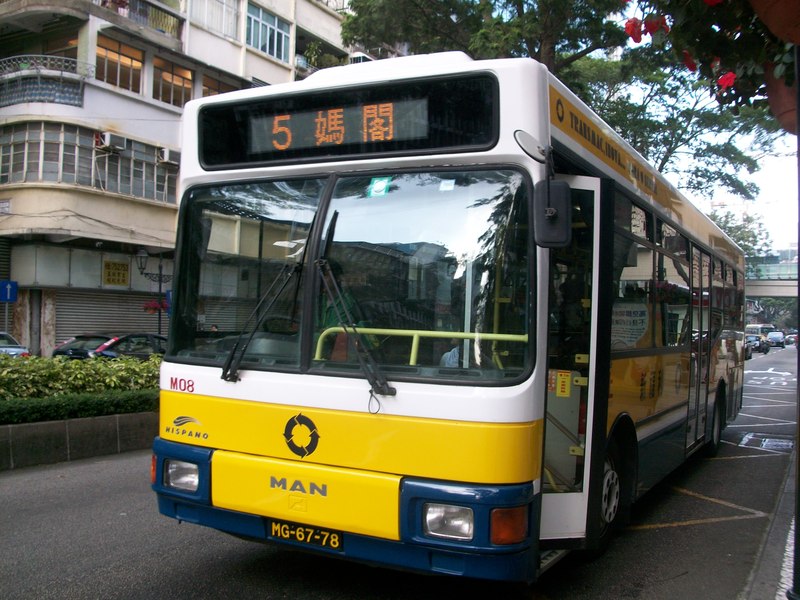 1004221yc1.jpg