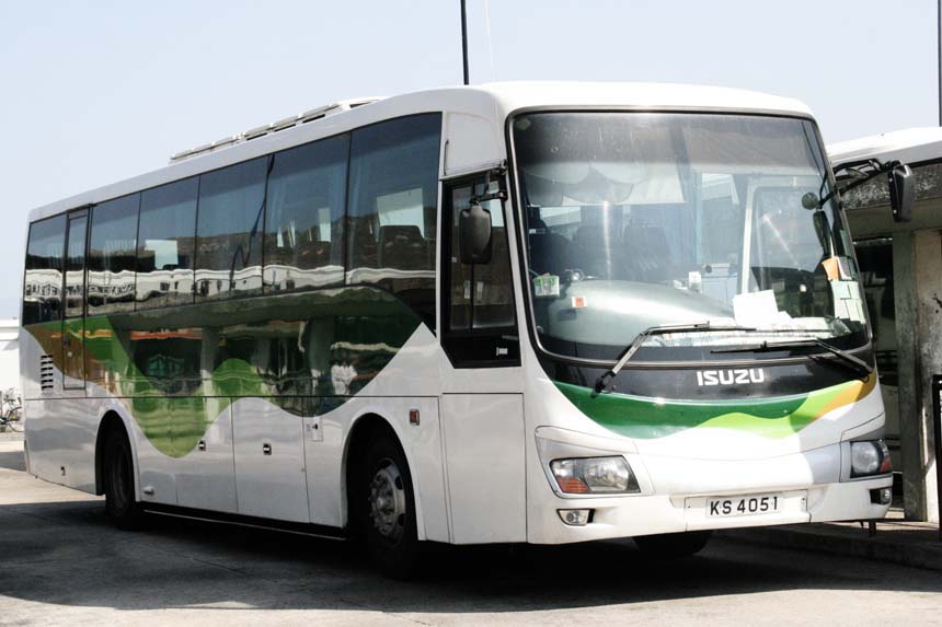 ISUZU旅遊巴KS4051.jpg