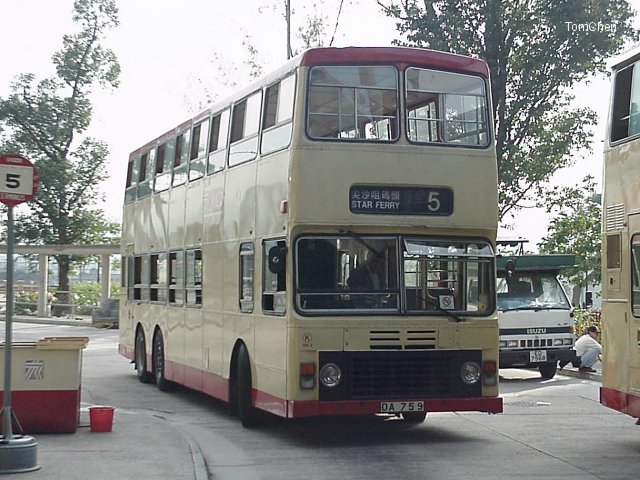 2000112411.jpg