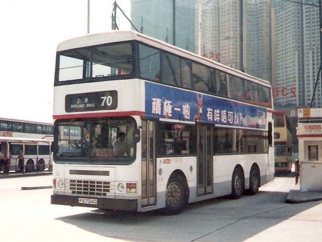 FS7340_70_01.jpg