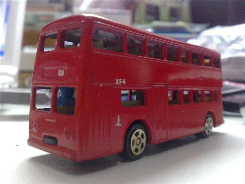 RedLF02.jpg