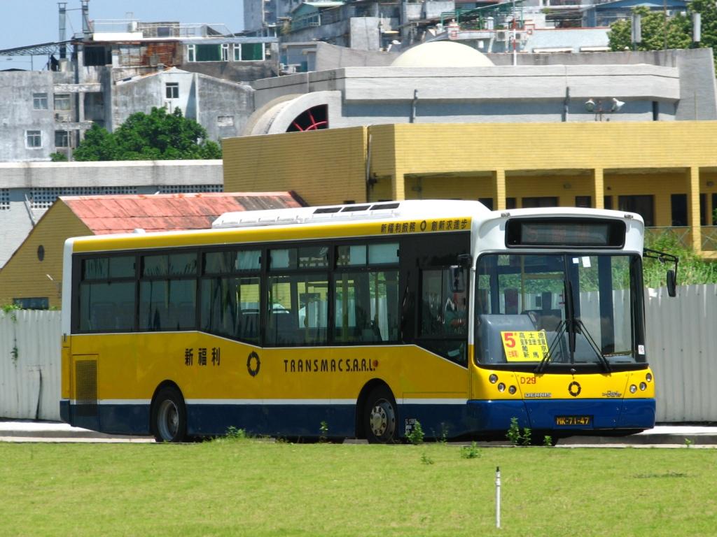 bus19050.JPG