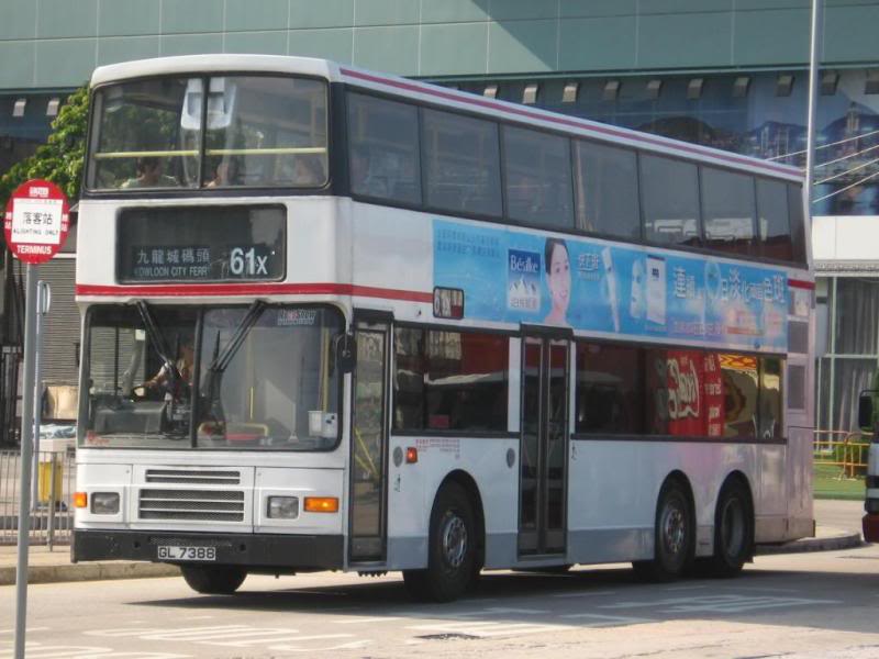 bus16694.jpg