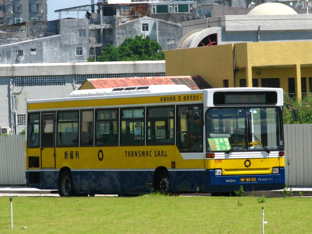 bus19037.JPG