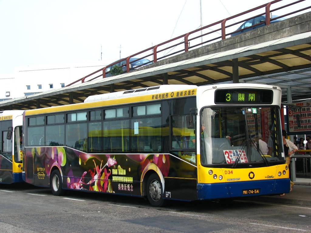 bus19022.JPG