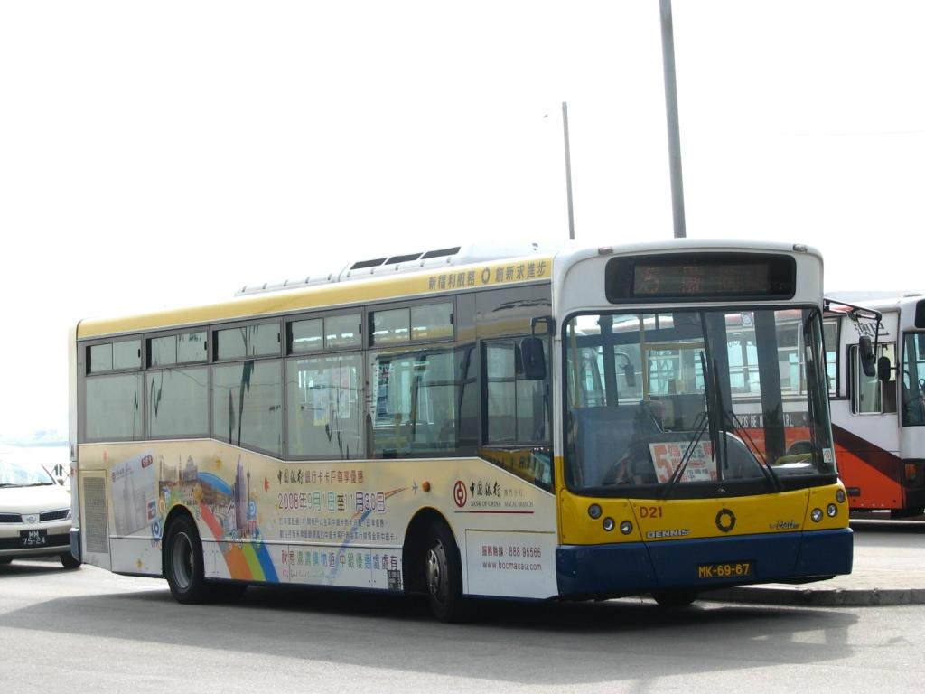 bus19067.JPG