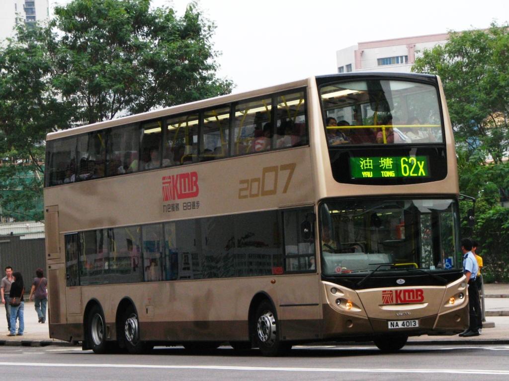 bus18838.JPG