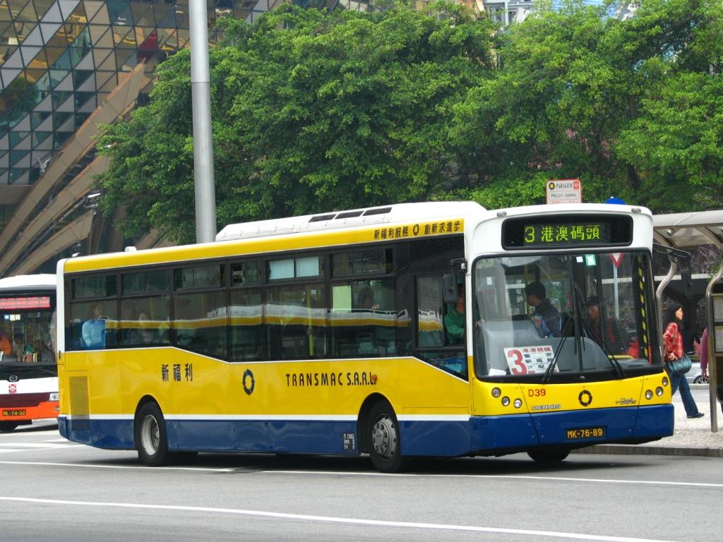 bus19175.JPG