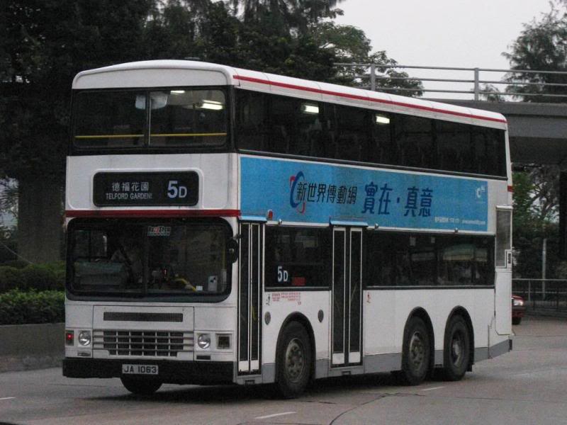 bus18101.jpg