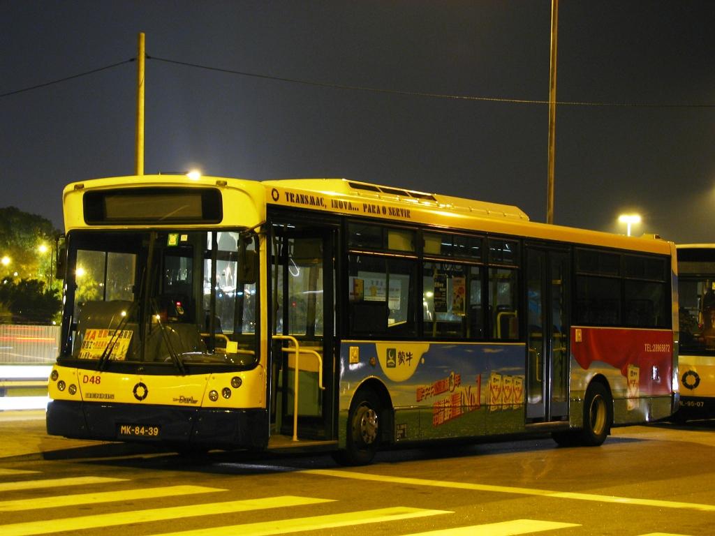 bus19038.JPG