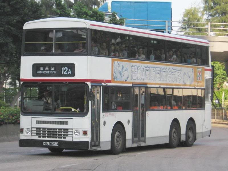 bus17606.jpg