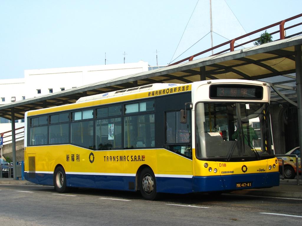 bus19033.JPG