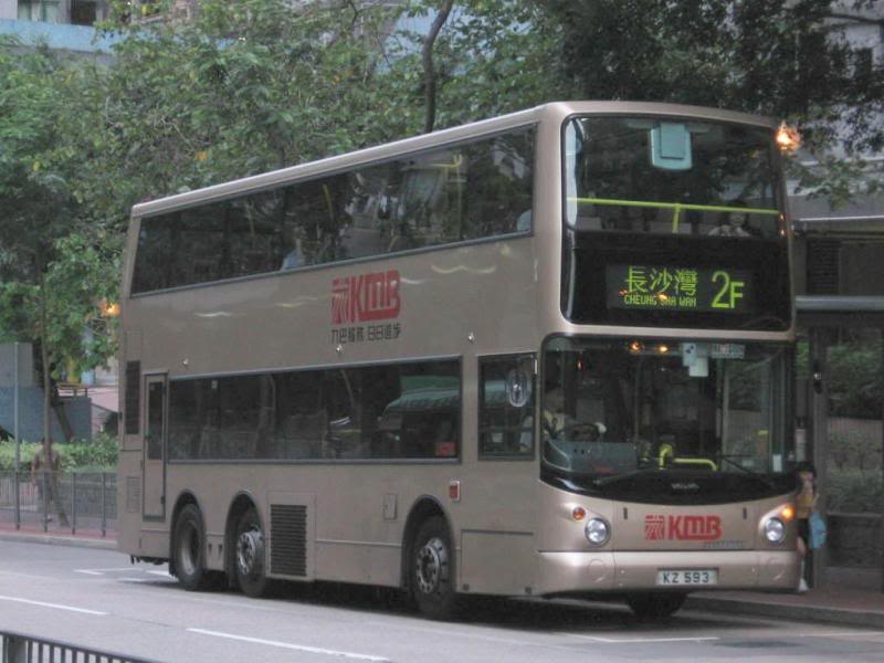 bus16735.jpg