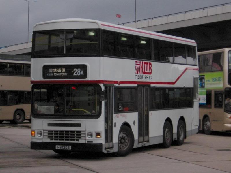 bus17685.jpg