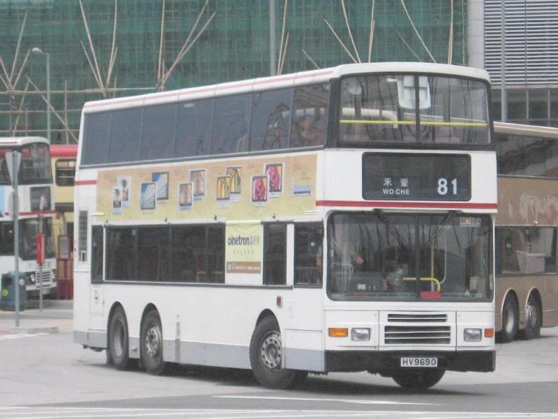 bus16528.jpg