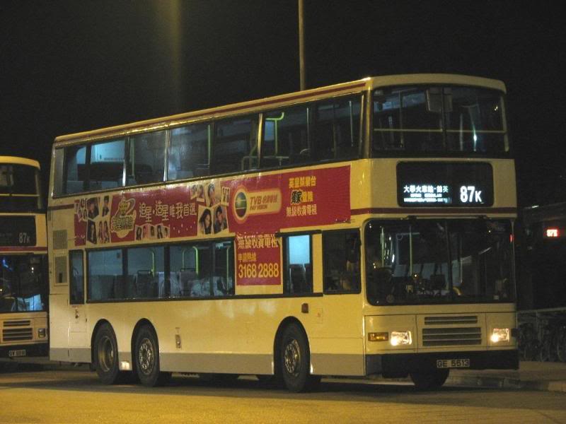 bus18249.jpg