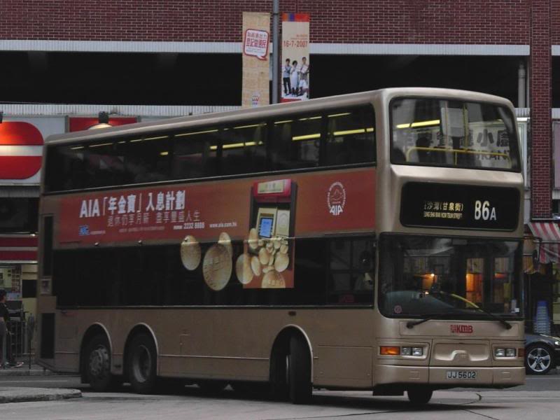 bus18605.jpg