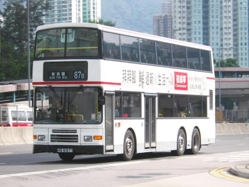 bus17514.jpg