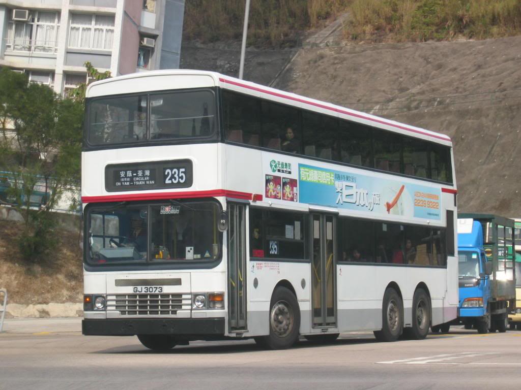 bus14904.jpg