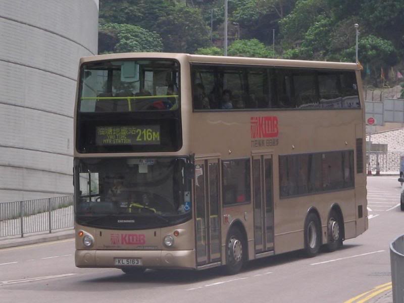 bus15733.jpg