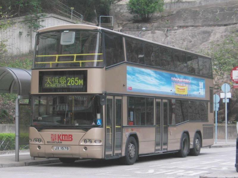 bus16552.jpg