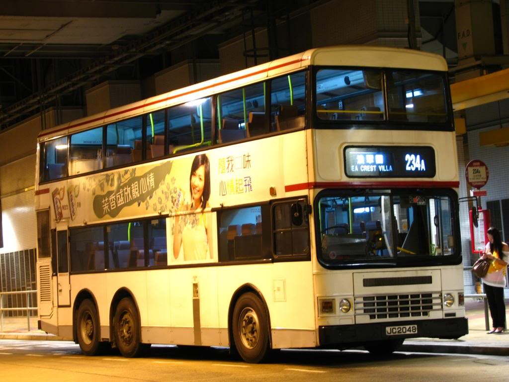 bus19004-1.jpg